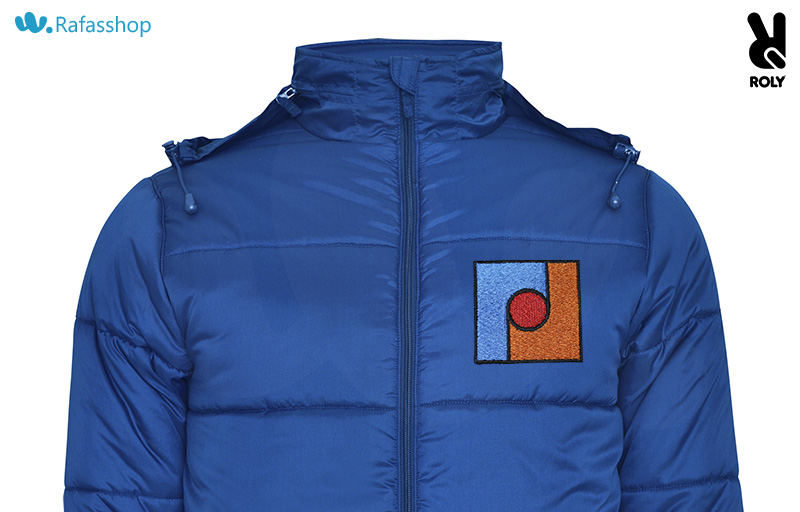 Bordado en chaqueta azul