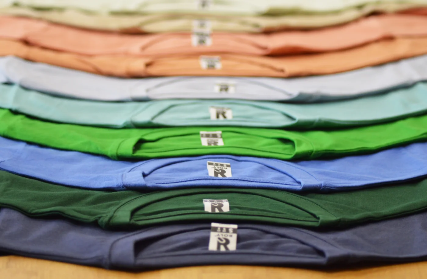 DSC 1311 amazon 03 scaled Ropa color