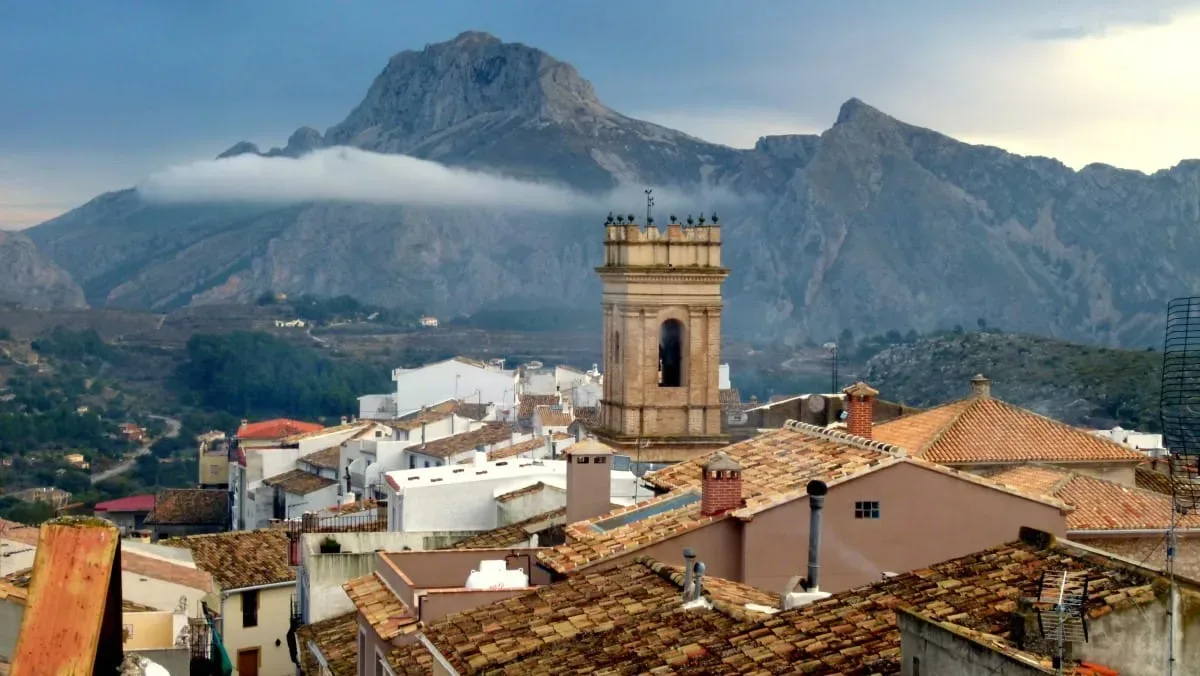 10. Tarbena r jpg webp