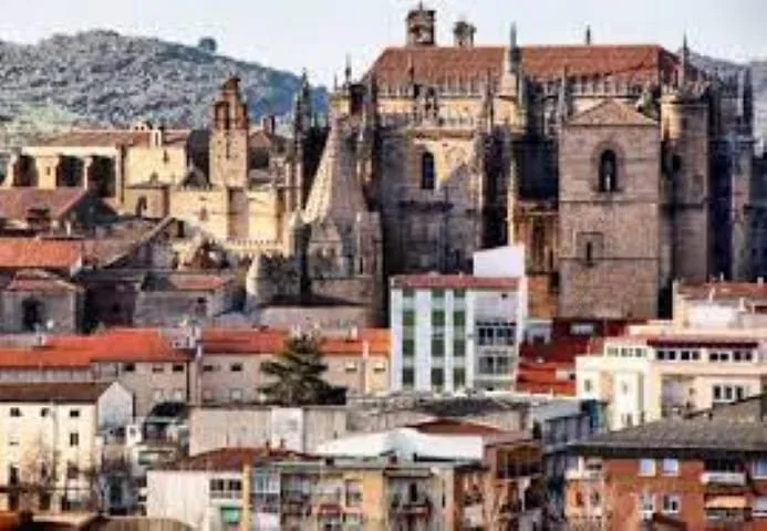 plasencia r jpg webp